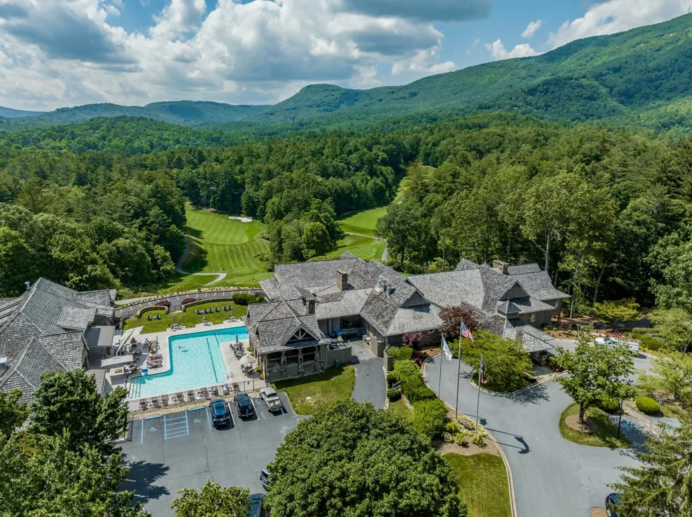 940 Winding Creek Road Sapphire, NC 28774
