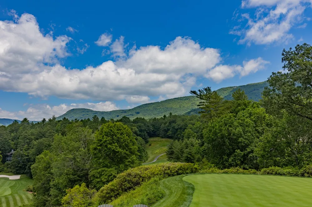 940 Winding Creek Road Sapphire, NC 28774