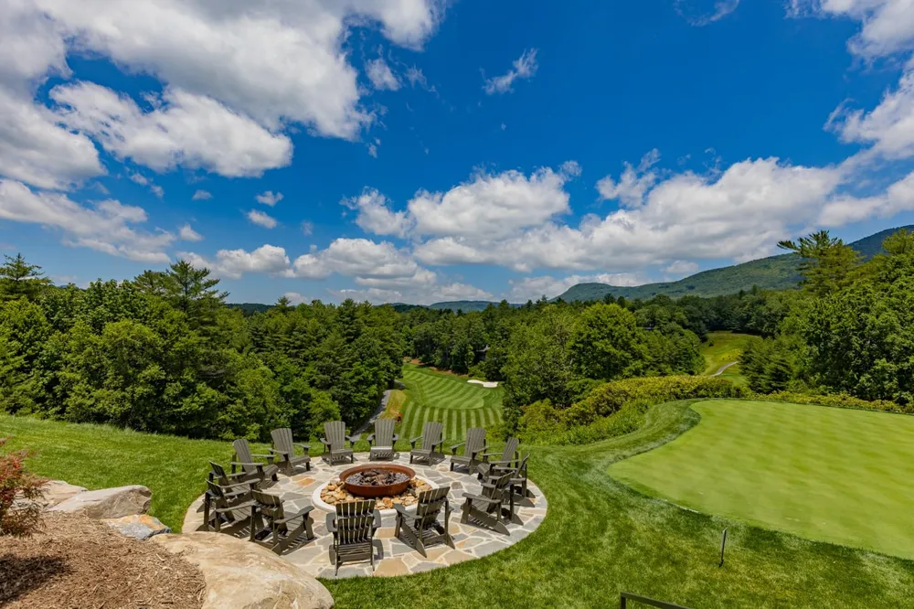 940 Winding Creek Road Sapphire, NC 28774