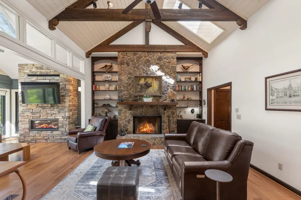 940 Winding Creek Road Sapphire, NC 28774