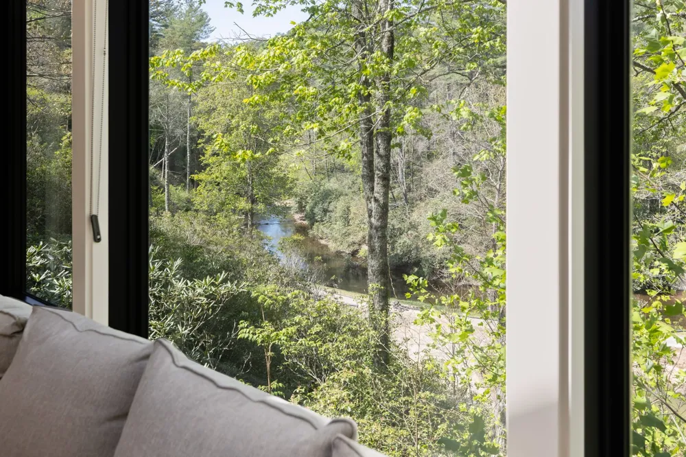 940 Winding Creek Road Sapphire, NC 28774