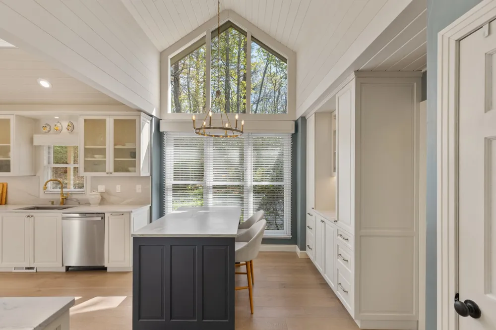 940 Winding Creek Road Sapphire, NC 28774