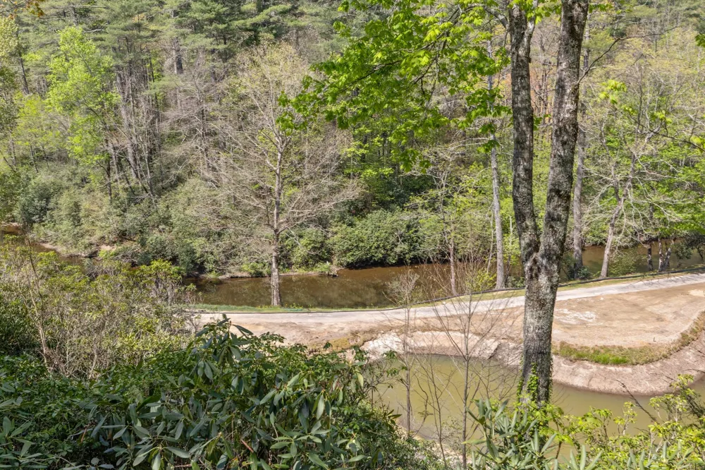 940 Winding Creek Road Sapphire, NC 28774