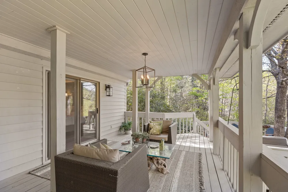 940 Winding Creek Road Sapphire, NC 28774