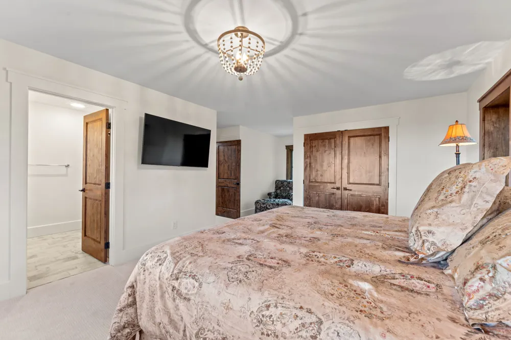 240 Whitewater Ridge Road Sapphire, NC 28774