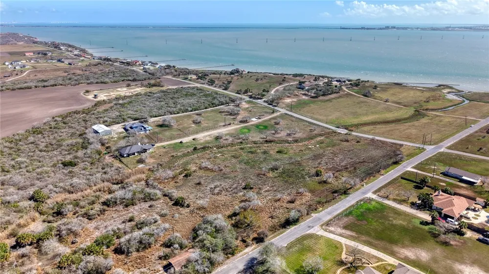 CR 2226 Taft, TX 78390