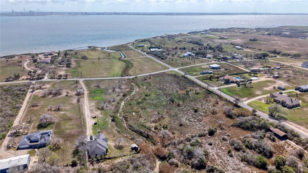 CR 2226 Taft, TX 78390