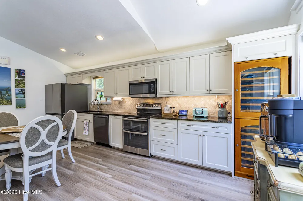 111 Shedders Walk Kill Devil Hills, NC 27948