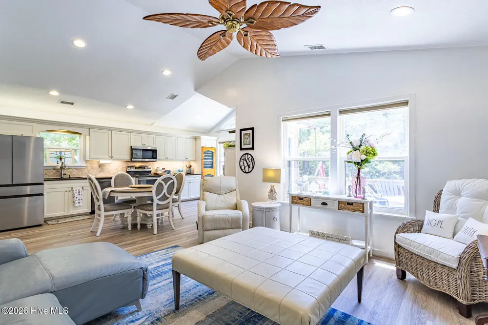 111 Shedders Walk Kill Devil Hills, NC 27948
