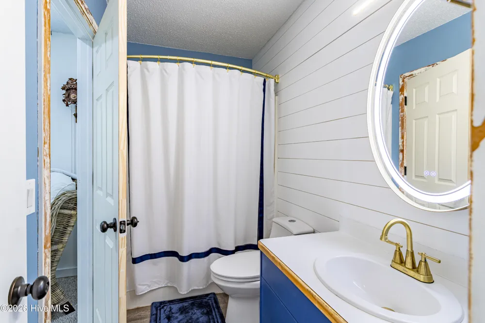 111 Shedders Walk Kill Devil Hills, NC 27948