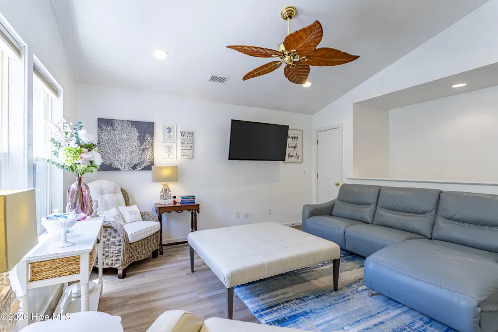111 Shedders Walk Kill Devil Hills, NC 27948