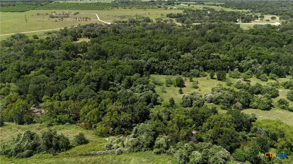 752 Lassman Road Goliad, TX 77963