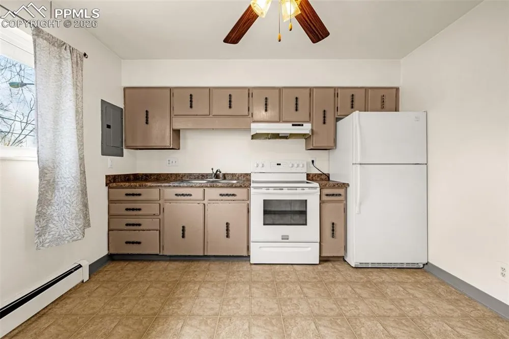 2585 E Cache La Poudre Street Colorado Springs, CO 80909