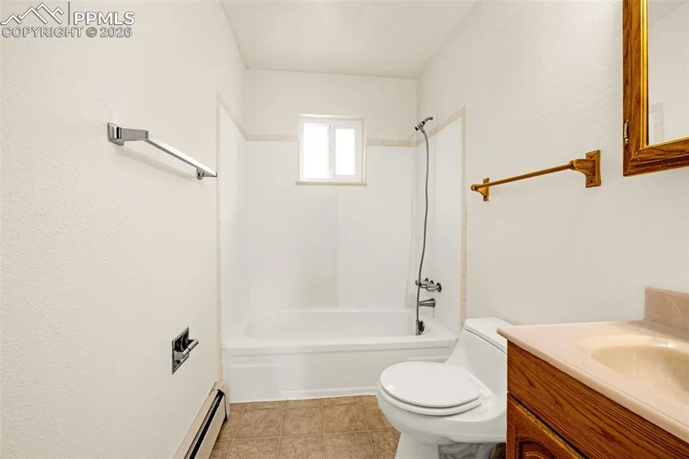2585 E Cache La Poudre Street Colorado Springs, CO 80909