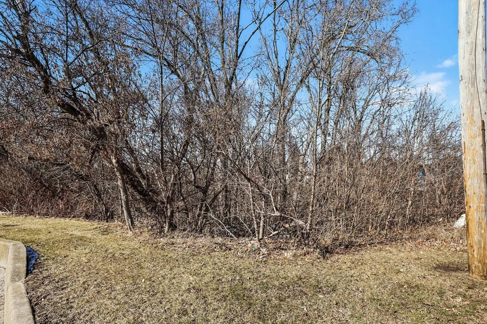 S US 27 Lansing, MI 48906