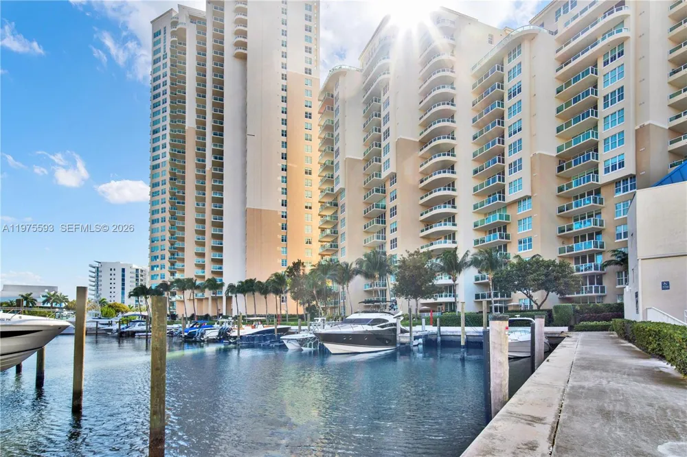 3340 NE 190th St #1108 Aventura, FL 33180