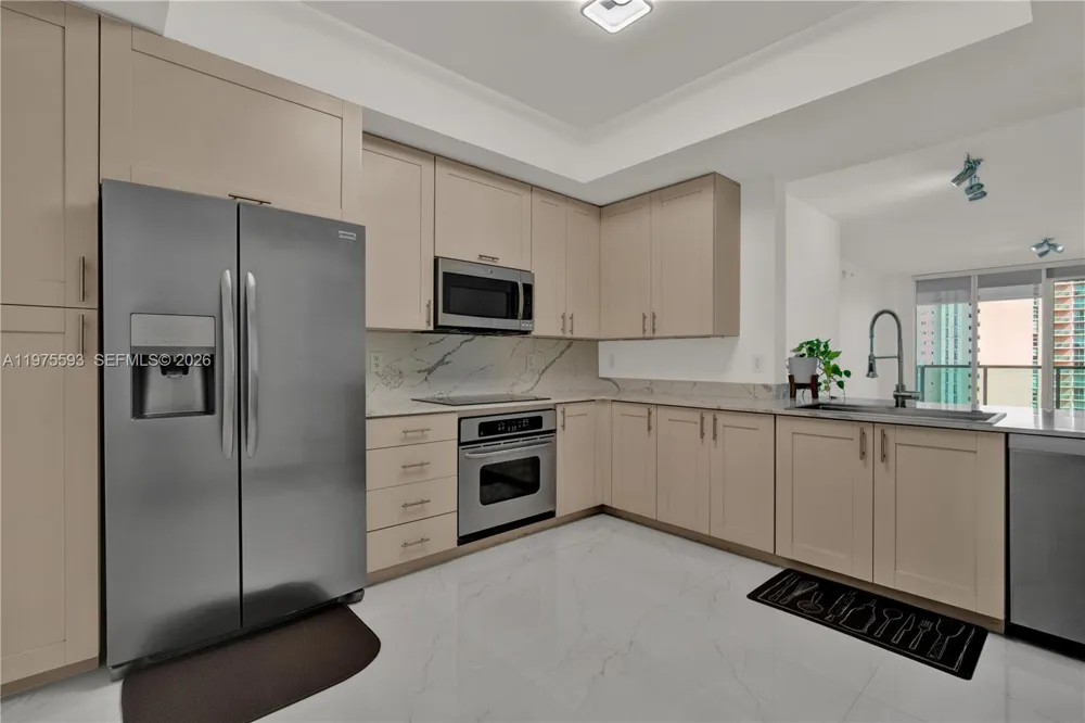 3340 NE 190th St #1108 Aventura, FL 33180