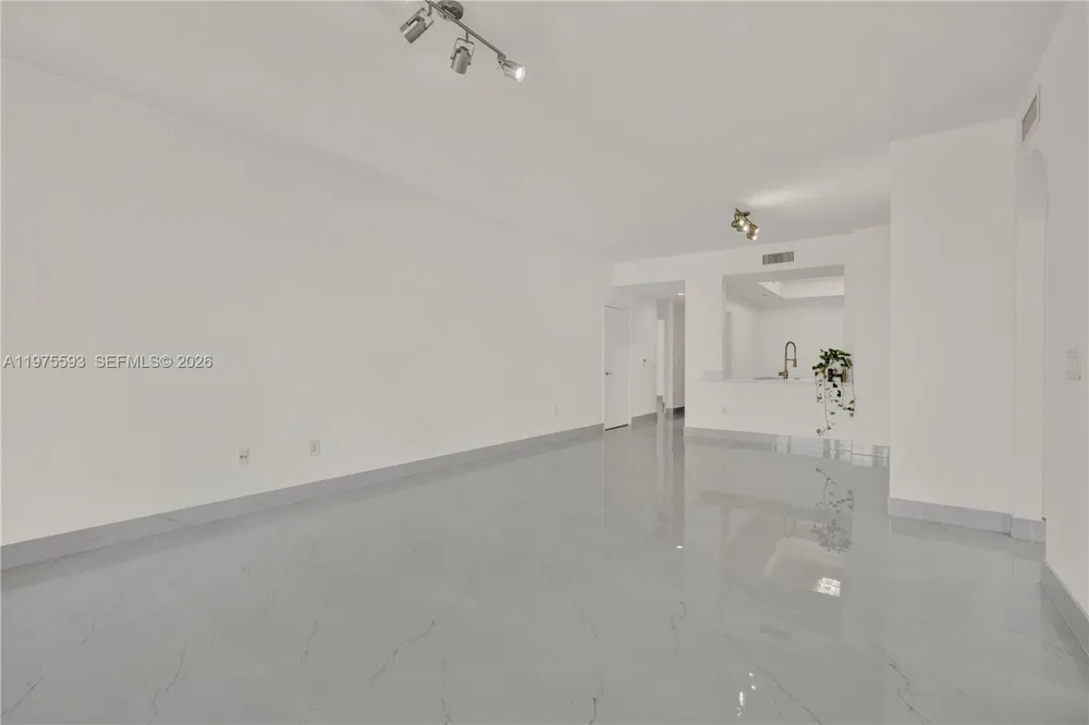3340 NE 190th St #1108 Aventura, FL 33180