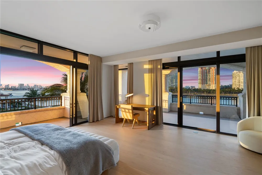 7043 Fisher Island Dr #7043 Miami Beach, FL 33109