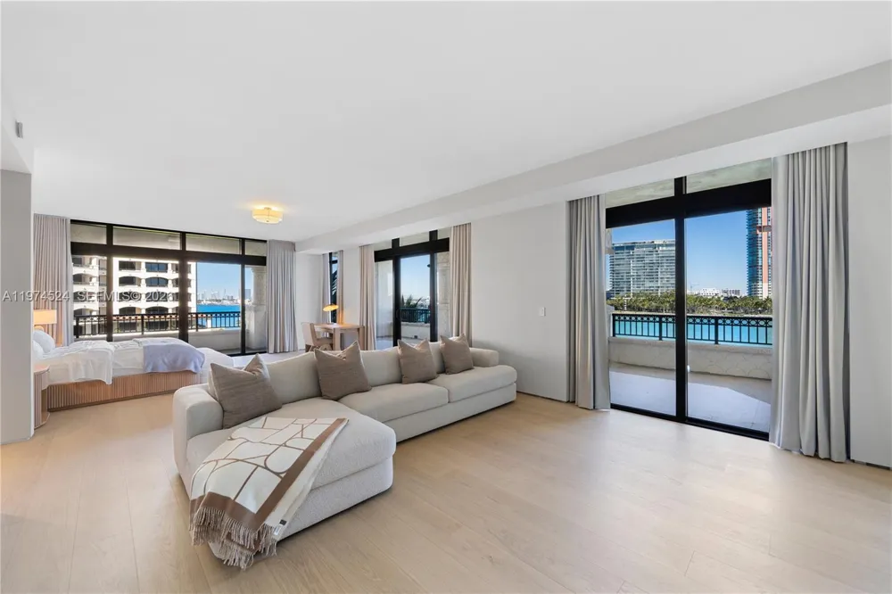 7043 Fisher Island Dr #7043 Miami Beach, FL 33109