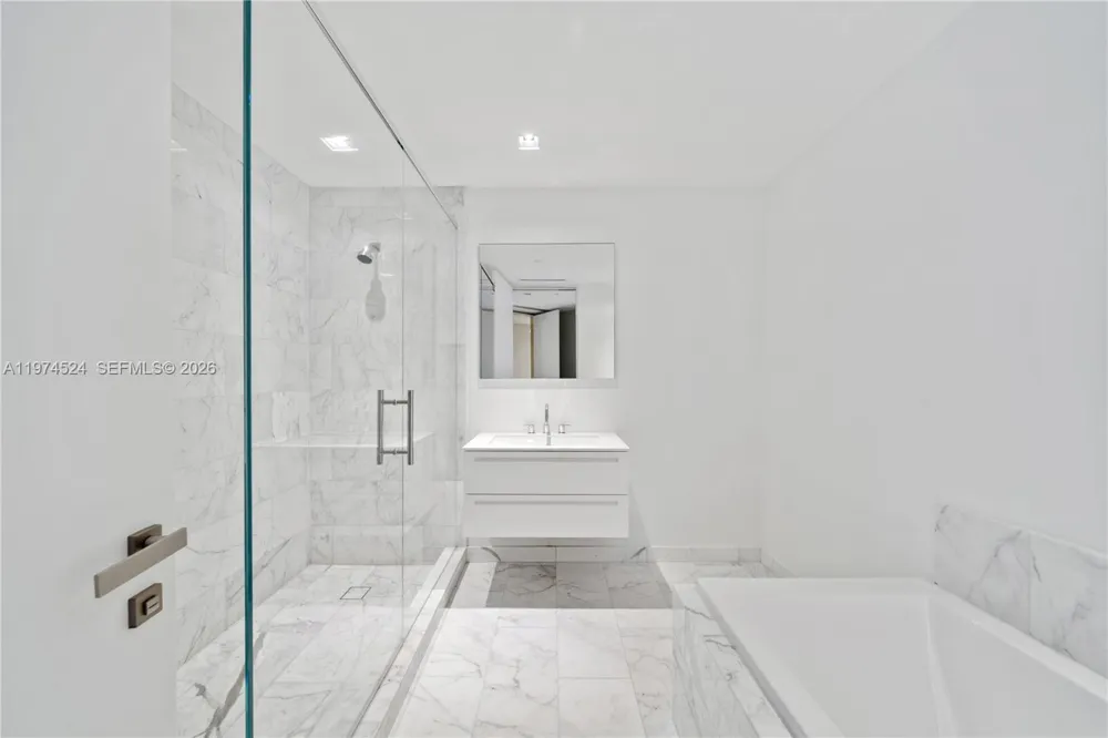 7043 Fisher Island Dr #7043 Miami Beach, FL 33109