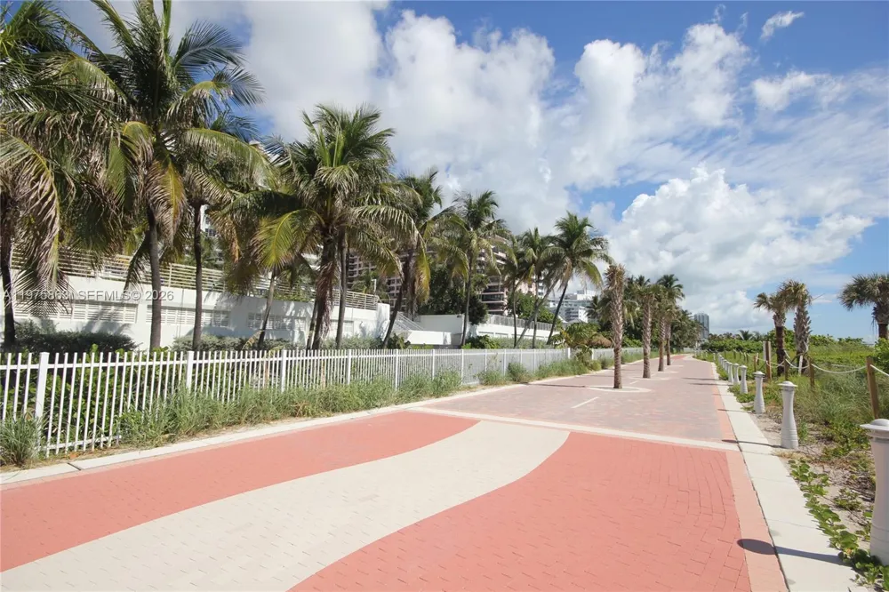 5161 Collins Ave #1012 Miami Beach, FL 33140