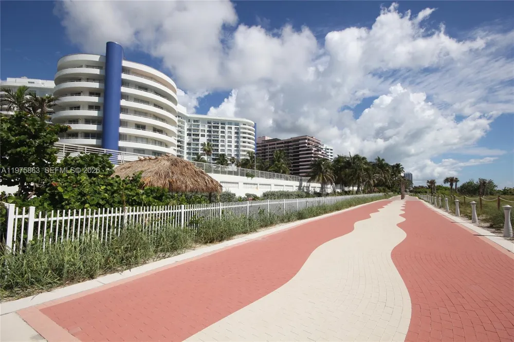 5161 Collins Ave #1012 Miami Beach, FL 33140