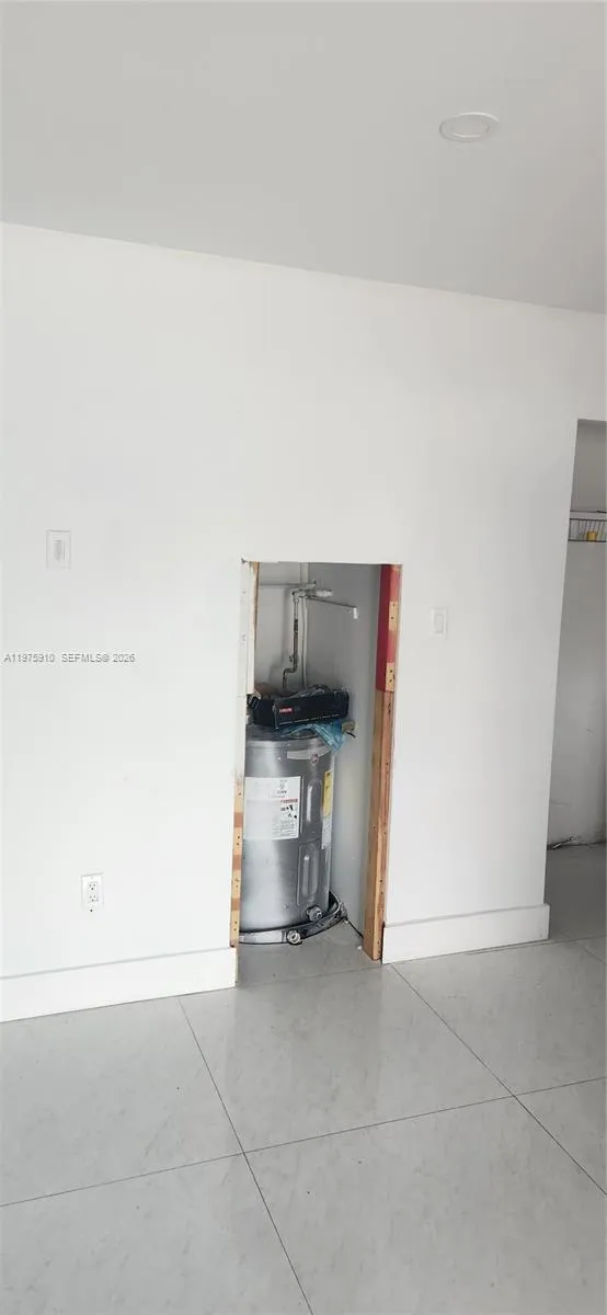 150 NW 17th Ct Miami, FL 33125