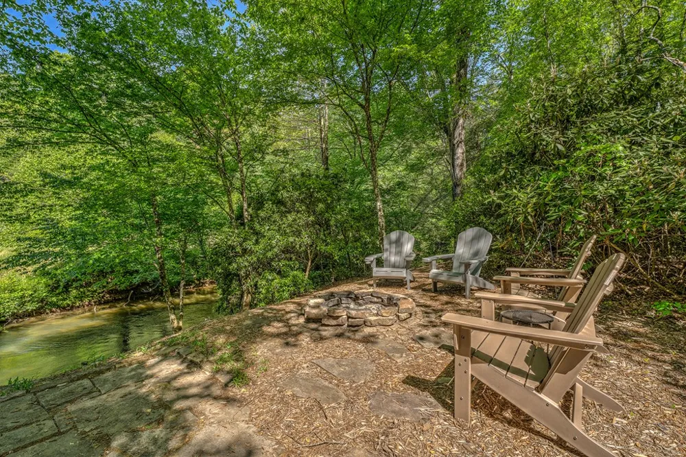 88 Cumberland Lane Epworth, GA 30541