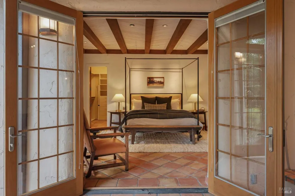 77 Oso Trail Glen Ellen, CA 95442
