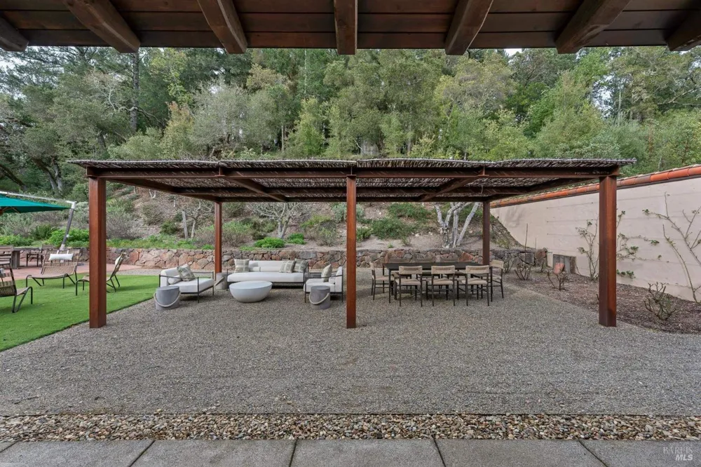 77 Oso Trail Glen Ellen, CA 95442