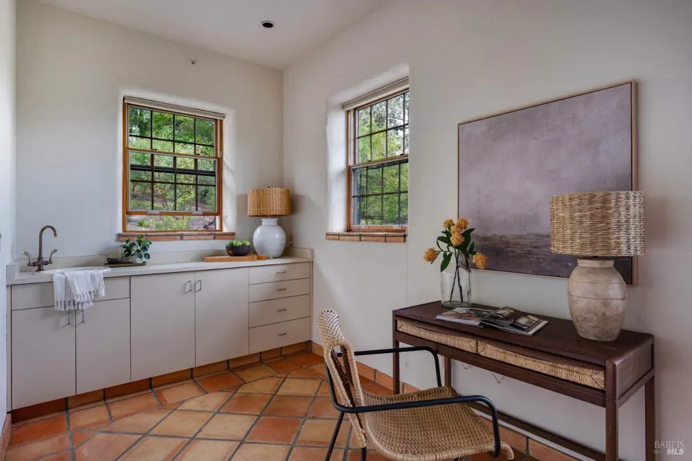 77 Oso Trail Glen Ellen, CA 95442