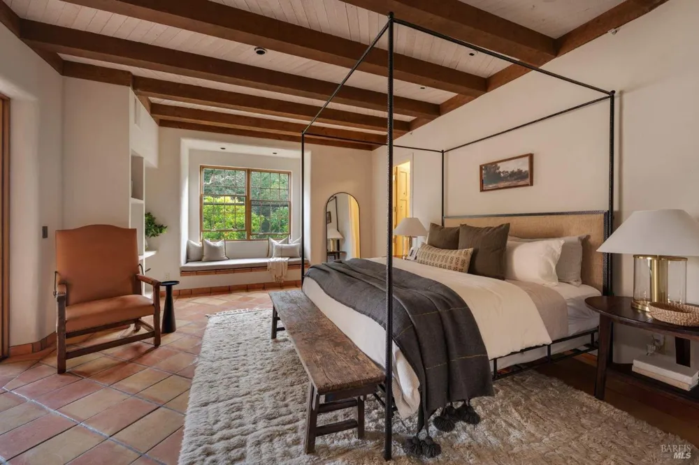 77 Oso Trail Glen Ellen, CA 95442