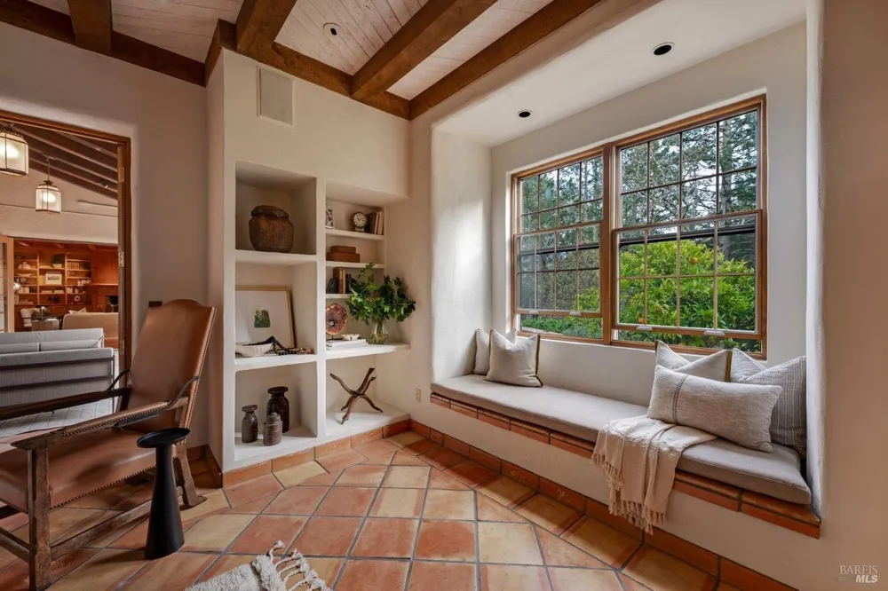 77 Oso Trail Glen Ellen, CA 95442