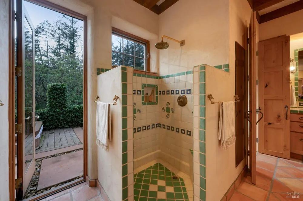 77 Oso Trail Glen Ellen, CA 95442