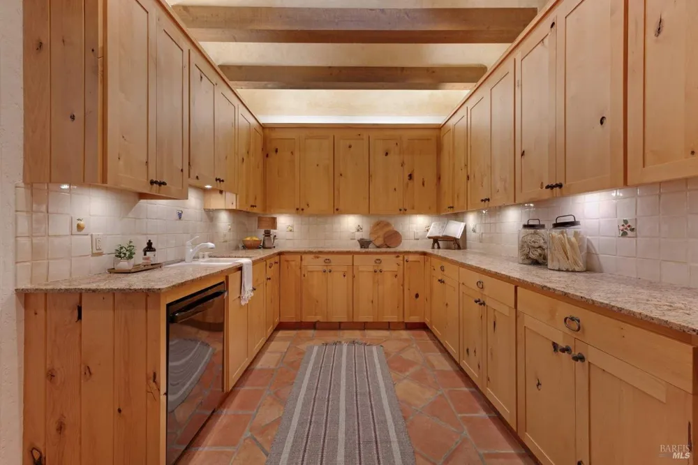77 Oso Trail Glen Ellen, CA 95442
