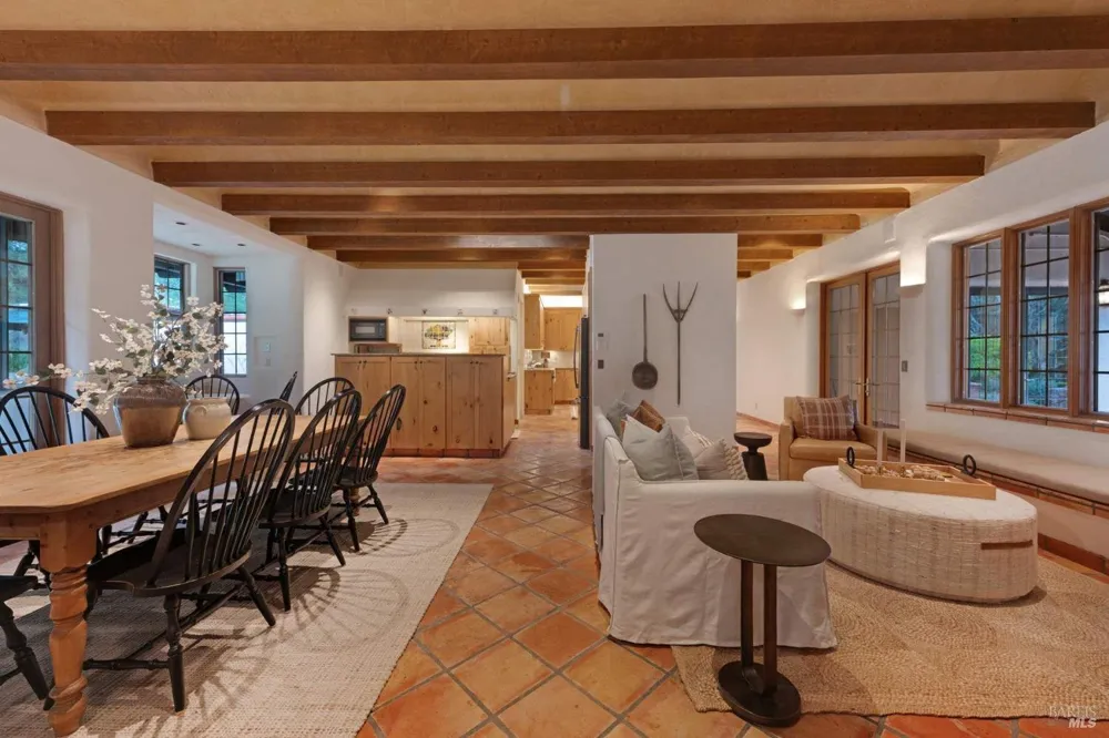 77 Oso Trail Glen Ellen, CA 95442