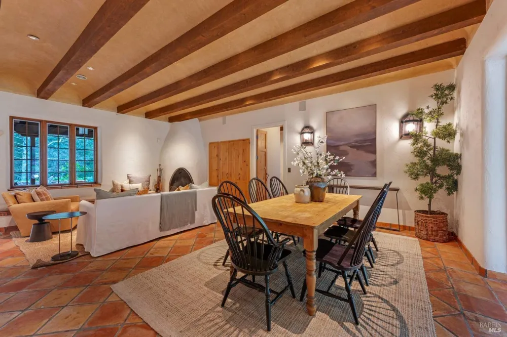 77 Oso Trail Glen Ellen, CA 95442