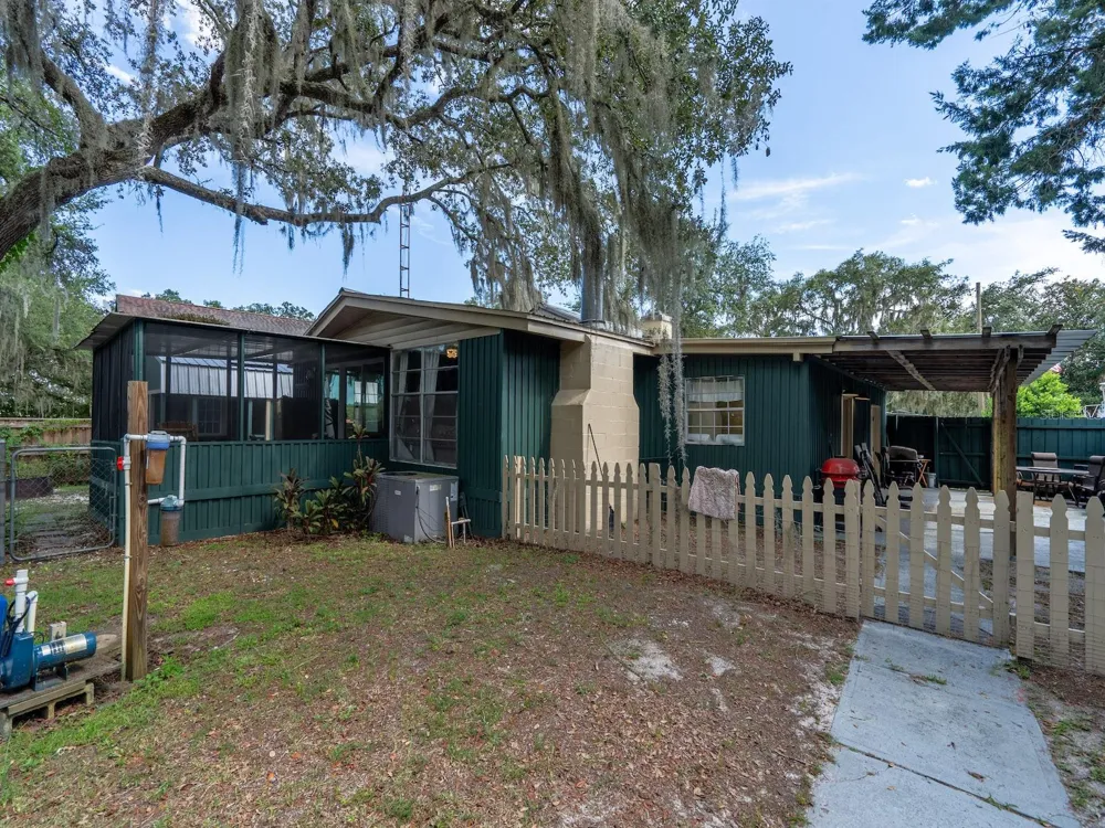 24855 NE 135 STREET Salt Springs, FL 32134