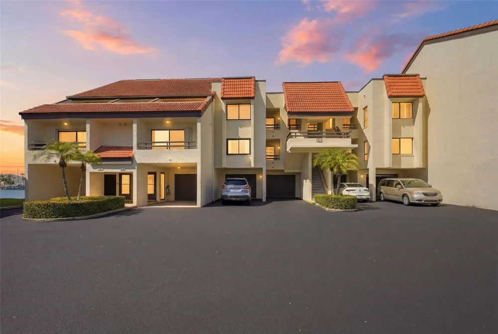 128 1ST STREET E. #102 Tierra Verde, FL 33715