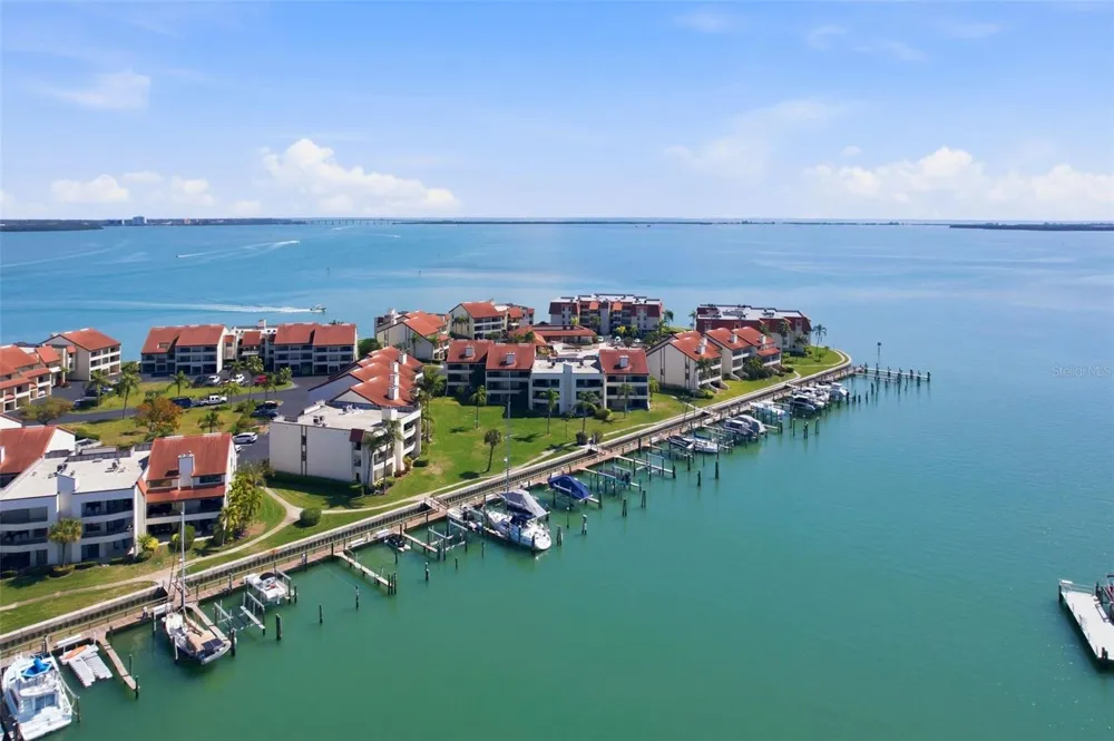 128 1ST STREET E. #102 Tierra Verde, FL 33715
