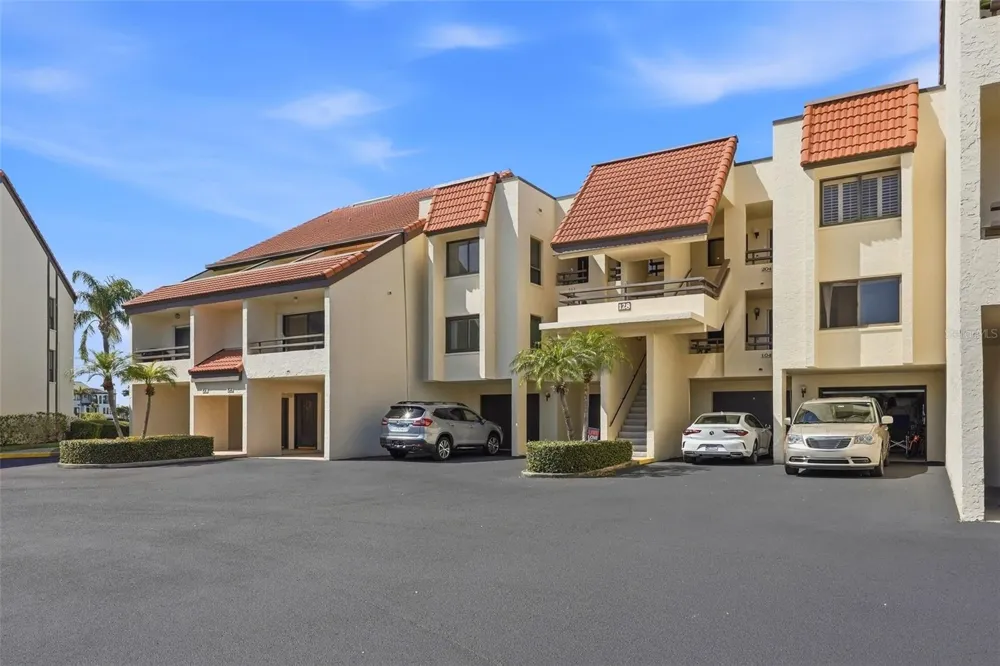 128 1ST STREET E. #102 Tierra Verde, FL 33715