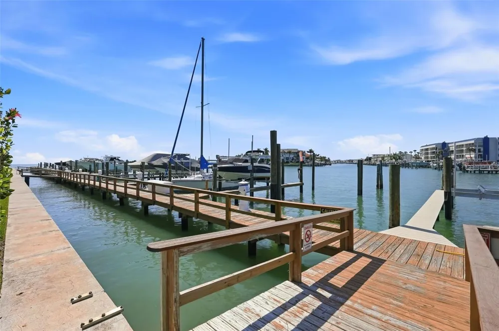 128 1ST STREET E. #102 Tierra Verde, FL 33715