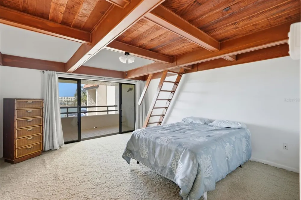 128 1ST STREET E. #102 Tierra Verde, FL 33715