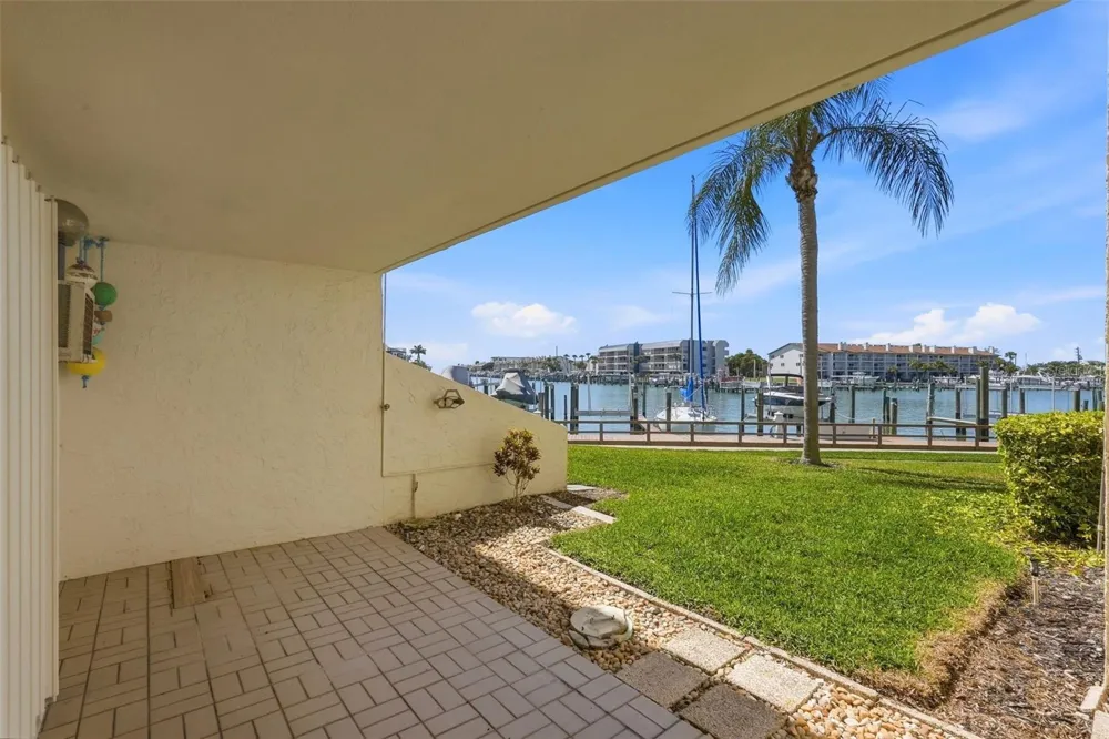128 1ST STREET E. #102 Tierra Verde, FL 33715