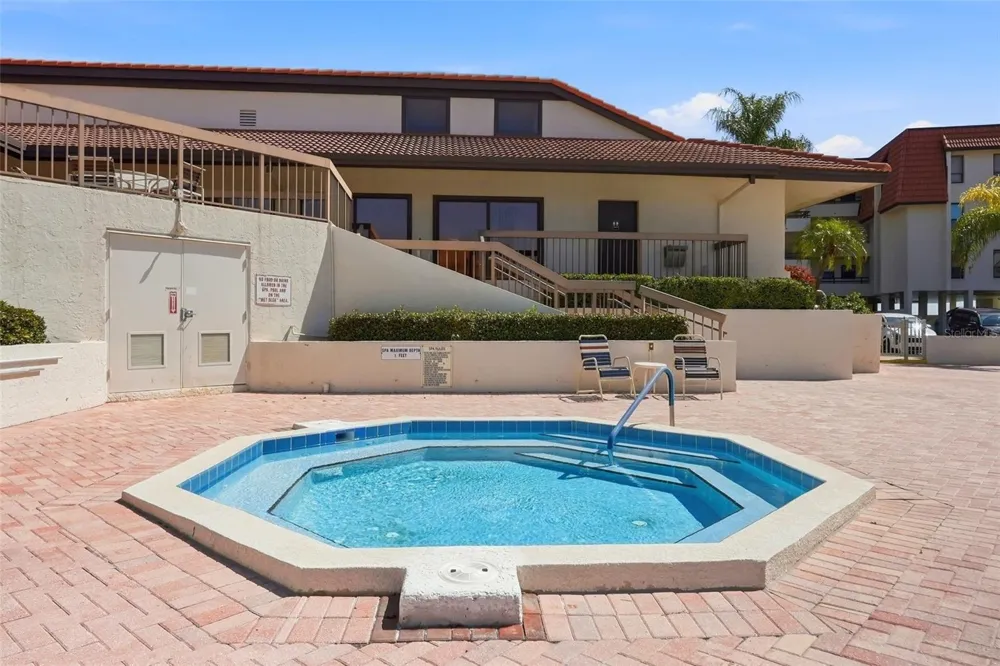 128 1ST STREET E. #102 Tierra Verde, FL 33715