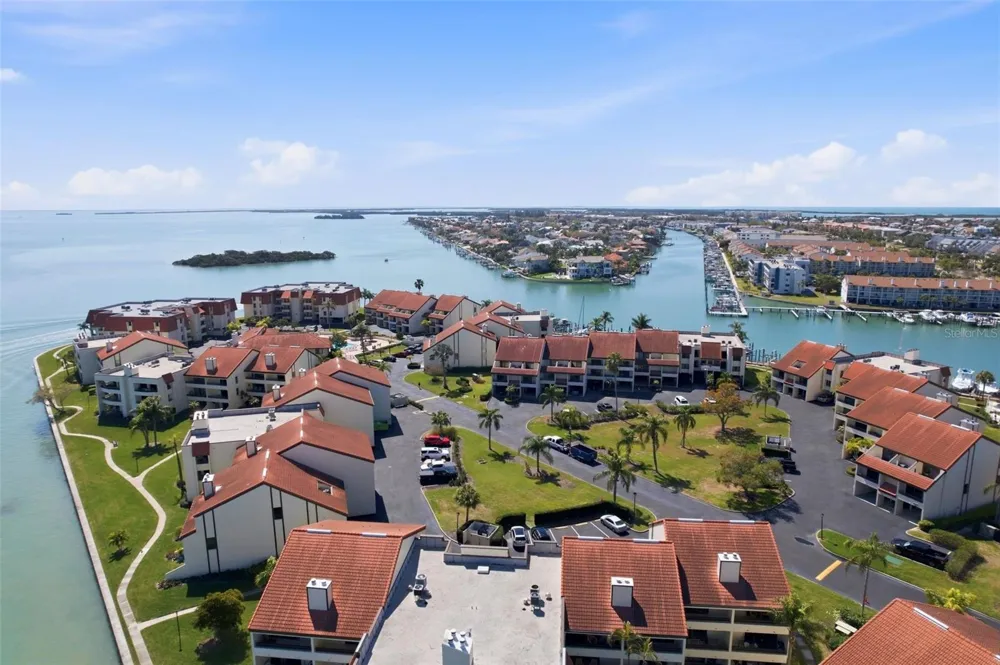 128 1ST STREET E. #102 Tierra Verde, FL 33715