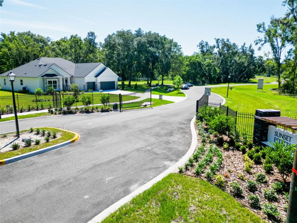 18469 PURPLE CREEK LANE Lutz, FL 33549
