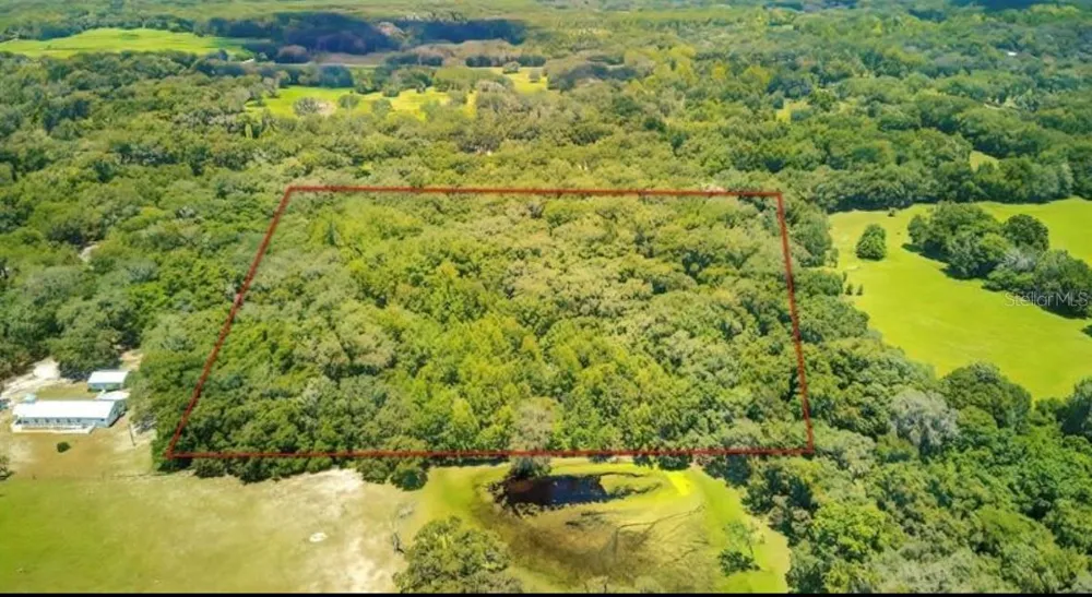 LA RUTH ROAD Brooksville, FL 34601