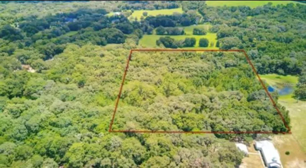 LA RUTH ROAD Brooksville, FL 34601